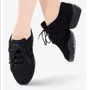 Capezio Canvas Dance Sneaker ZS 8